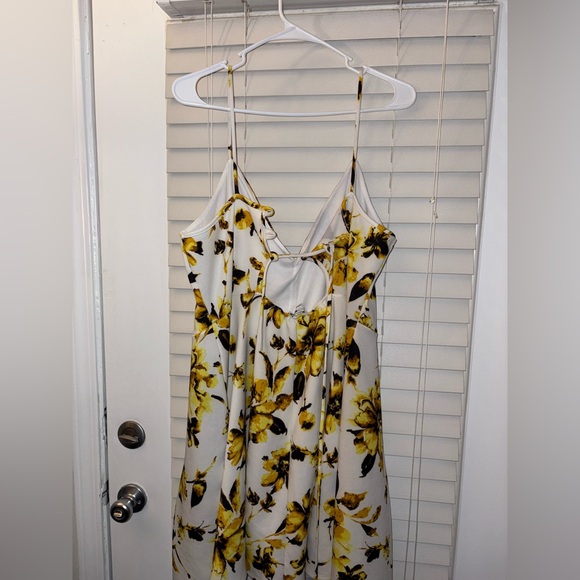 Fashion Nova Blooming Season Floral Flare Dress - Picture 2 of 8